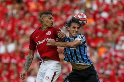  PORTO ALEGRE, RS, BRASIL, 14.04.2019. Inter e Grêmio se enfrentam no Beira-Rio em primeira partida pela final do Campeonato Gaúcho 2019. Clássico é o Gre-Nal de número 419.(FOTOGRAFO: ANDRÉ ÁVILA / AGENCIA RBS)Indexador: Andre Avila