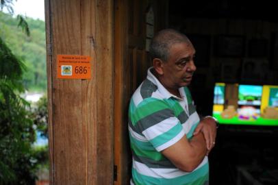  CAXIAS DO SUL, RS, BRASIL 16/04/2019Casa em risco de desabamento próximo à Escola Atiliano Pinguelo, no bairro Diamantino. Morador: Julemar José dos Passos(Felipe Nyland/Agência RBS)