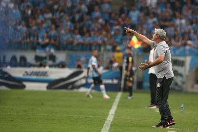  PORTO ALEGRE, RS, BRASIL, 17.04.2019. Inter e Grêmio se enfrentam na Arena pela final do Campeonato Gaúcho 2019. Clássico é o Gre-Nal de número 420.(FOTOGRAFO: JEFFERSON BOTEGA / AGENCIA RBS)Indexador: Jeff Botega