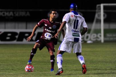  CAXIAS DO SUL, RS, BRASIL, 28/03/2019. SER Caxias x Aimoré, jogo de volta das quartas-de-final do Campeonato Gaúcho (Gauchão 2019) e realizado no estádio Centenário. (Porthus Junior/Agência RBS)