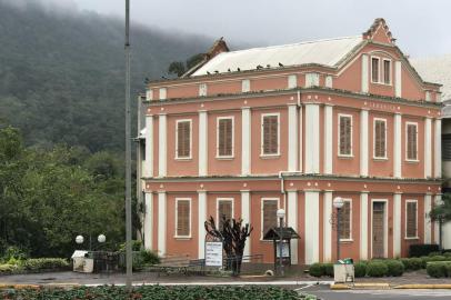 Passeio por São Vendelino - coluna da Sara Bodowsky