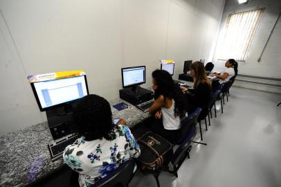  PORTOALEGRE,RS,BRASIL.2018-04-06.Faculdade Anhanguera, com crescimento de ensino a distância.Na foto.Sala de ead.(RONALDO BERNARDI/AGENCIA RBS).