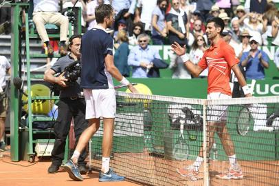 Daniil Medvedev e Novak Djokovic