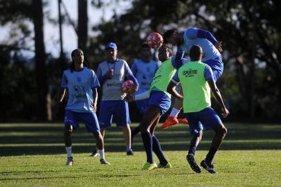  BENTO GONÇALVES, RS, BRASIL, 19/04/2019 - Esportivo de Bento treina para fase mata-mata. NA FOTO: meia Eduardinho. (Marcelo Casagrande/Agência RBS)