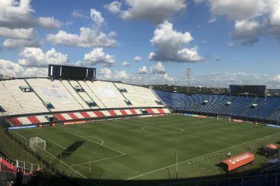 Estádio Defensores Del Chaco em Assunção no Paraguai recebe Libertad x Grêmio