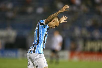 Gremio x LibertadRS - FUTEBOL/CONMEBOL LIBERTADORES 2019 /GREMIO X LIBERTAD - ESPORTES - Lance da partida entre Gremio e Libertad, disputada na noite desta Terca-feira, no Estadio Defensores del Chaco, em AssunÃ§Ã£o no Paraguai, valida pela da Conmebol Libertadores 2019. FOTO: LUCAS UEBEL/GREMIO FBPAEditoria: SPOIndexador: Lucas UebelSecao: futebolFonte: Gremio.netFotógrafo: Gremio x Libertad