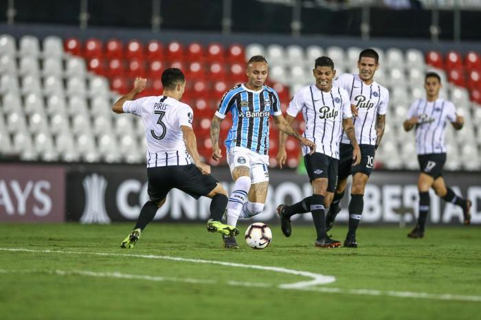 LUCAS UEBEL / GRÊMIO FBPA