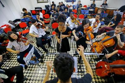  PORTO ALEGRE, RS, BRASIL, 23/04/2019- Ensaio da Orquestra Jovem do RS. (FOTOGRAFO: LAURO ALVES / AGENCIA RBS)