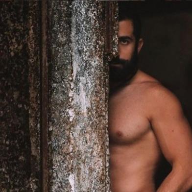 Kaysar Dadour é Fauze em Órfãos da Terra.