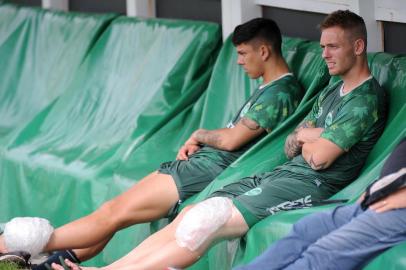  CAXIAS DO SUL, RS, BRASIL (26/04/2019)Último treino do Juventude antes da Estreia da Série C. na foto (E) lateral Felippe e meia Moisés. (Antonio Valiente/Agência RNS)