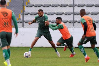  CAXIAS DO SUL, RS, BRASIL (26/04/2019)Último treino do Juventude antes da Estreia da Série C. Na foto, atacante Dalberto (Antonio Valiente/Agência RBS)