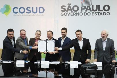 Governadores do Sul e Sudeste assinam, em São Paulo, carta em apoio à Reforma da Previdência