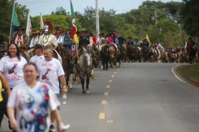  PORTO ALEGRE, RS, BRASIL - 2019.04.29 - Cavalgada de São Jorge, em Porto Alegre, no bairro Belém-Novo. (Foto: ANDRÉ ÁVILA/ Agência RBS)