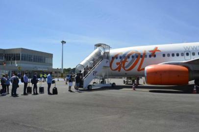 Embarque de passageiros em novo voo da Gol em Caxias do Sul.