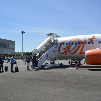 Embarque de passageiros em novo voo da Gol em Caxias do Sul.