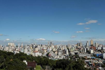  CAXIAS DO SUL, RS, BRASIL, 26/03/2019Sol e calor a tarde em Caxias do sul. (Lucas Amorelli/Agência RBS)