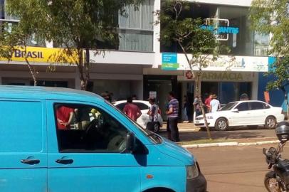 NOROESTE DO RS - Uma agência do Banco do Brasil foi  atacada no começo da tarde desta quarta-feira (24) em Porto Xavier. Os criminosos agiram na modalidade conhecida como novo cangaço, quando pessoas são feitas reféns e a cidade é sitiada pela quadrilha.