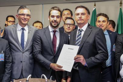 Reunião com presidente Jair Bolsonaro e comitiva pró-BR 116 BRASÍLIA, DF, BRASIL, 30/04/2019 - Em agenda oficial em Brasília nesta terça-feira (30), o governador Eduardo Leite participou de reunião com presidente Jair Bolsonaro e comitiva pró-BR 116. Fotos: Gustavo Mansur/Palácio Piratini