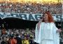 "Vou Festejar": torcedores do Atlético-MG recordam apresentação icônica de Beth Carvalho no Mineirão; assista