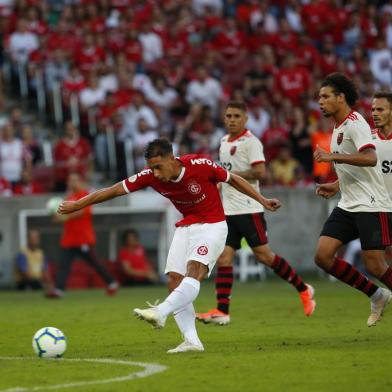  PORTO ALEGRE, RS, BRASIL, 01/05/2019- Inter x Flamengo, jogo válido pela segunda rodada do Brasileirão. (FOTOGRAFO: ANDRÉ ÁVILA / AGENCIA RBS)