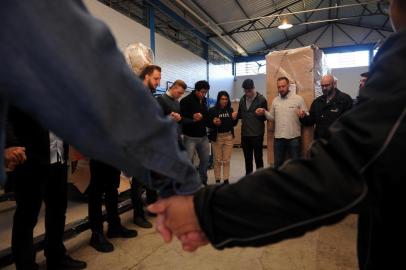  CAXIAS DO SUL, RS, BRASIL (29/04/2019)A equipe da empresa Powermig, tem privilegiado a espiritualidade para humanizar o trabalho. (Antonio Valiente/Agência RBS)