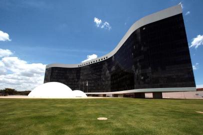  Sede do TSE, em Brasília. Tirada em 4 de fevereiro de 2013.