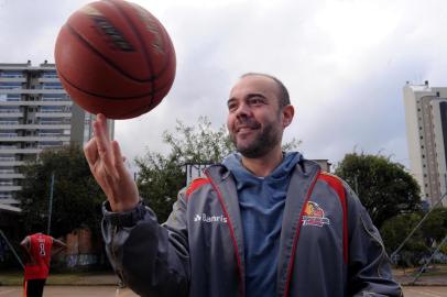  CAXIAS DO SUL, RS, BRASIL. (01/05/2019)Maurício Prévide, presidente do Caxias do Sul Basquete. Entrevista sobre os projetos para que o time volta a participar do NBB na temporada 2019-2020. (Antonio Valiente/Agência RBS)