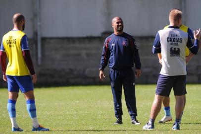  CAXIAS DO SUL, RS, BRASIL (03/05/2019)Treino do Ser Caxias no Estádio Centenário. Na foto, técnico Pingo. (Antonio Valiente/Agência RBS)