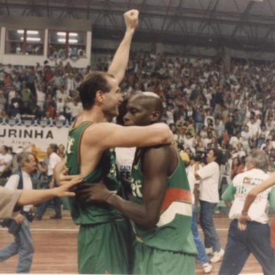 Pitt Corinthians ganhou o título do forte Franca, de SPCampeões brasileiros de 1994 voltam a se reunir para festejar a conquistap. 59 Data Evento: 17/04/1994