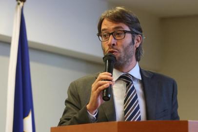 ***ARQUIVO** Curitiba, ParanÃ¡, 18.11.2016: Bruno BrandÃ£o, diretor-executivo da TransparÃªncia Internacional no Brasil. (Foto: Theo Marques/Folhapress)