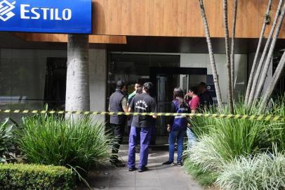  PORTO ALEGRE, RS, BRASIL, 09/05/2019-Roubo ao Banco do Brasil da Hilário Ribeiro esquina com a Padre Chagas. (FOTOGRAFO: RONALDO BERNARDI / AGENCIA RBS)