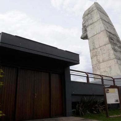 CAXIAS DO SUL, RS, BRASIL, 05/01/2012. Como as pessoas podem aproveitar Caxias nos finais de semana da temporada de verão. Blitz nos museus da cidade. Memorial Atelier Zambelli estava fechado. (FOTO: MAICON DAMASCENO/PIONEIRO)