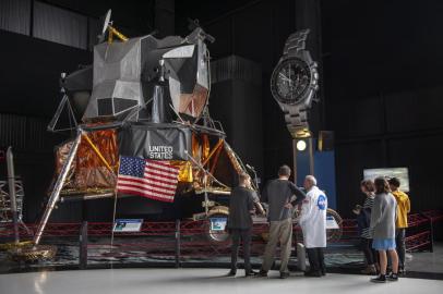 The U.S. Space & Rocket Center in Huntsville, Ala.HUNTSVILLE, Ala.Ñ BC-TRAVEL-TIMES-MOON-LANDING-ART-NYTSF Ñ The U.S. Space & Rocket Center in Huntsville, Ala. (CREDIT: Robert Rausch/The New York Times)--ONLY FOR USE WITH ARTICLE SLUGGED -- BC-TRAVEL-TIMES-MOON-LANDING-ART-NYTSF -- OTHER USE PROHIBITED.Editoria: TRALocal: TuscumbiaIndexador: Robert RauschFonte: NYTNSFotógrafo: STR