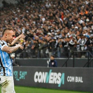 SÃO PAULO - SP - 18/08/2018 - Corinthians x GrÃªmio: Convocado para a seleÃ§Ã£o brasileira, Everton marca gol durante a partida, que aconteceu nesta terÃ§a-feira (14) na Arena Corinthians. Foto: Anderson Rodrigues / AgÃªncia F8