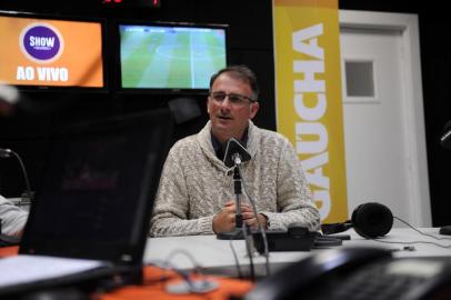  CAXIAS DO SUL, RS, BRASIL, 10/05/2019 - Programa Show dos esportes na Gaúcha Serra, edição 32, com Anderson Zanella, presidente do Esportivo. Apresentação de Eduardo costa e Cristiano Daros. (Marcelo casagrande/Agência RBS)