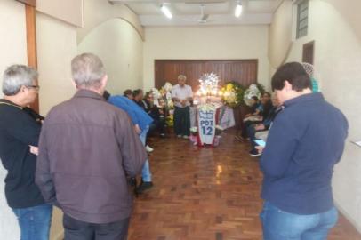 Velório da líder comunitária Cida Stecca em Caxias.