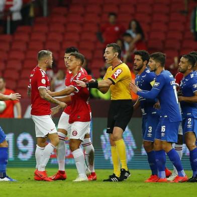  PORTO ALEGRE, RS, BRASIL, 12.05.2019. Internacional recebe o Cruzeiro, em partida válida pela quarta rodada do Campeonato Brasileiro, o Brasileirão, 2019. (Foto: Marco Favero / Agencia RBS)Indexador: Felix Zucco