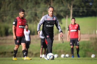  Técnico Rogério Zimmermann, do Brasil-PelIndexador: JONATHAN SILVA