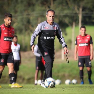  Técnico Rogério Zimmermann, do Brasil-PelIndexador: JONATHAN SILVA