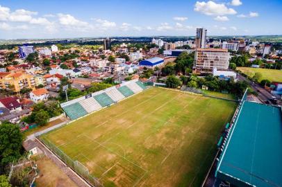  Gravataí, RS, BRASIL, 15/01/2016 : Blitz dos estádios do Gauchão - Vieirão (Gravataí). Visita aos 12 estádios do Interior que receberão jogos do Campeonato Gaúcho de 2016. Verificaremos itens como gramado, vestiários (visitante e arbitragem), acomodações (arquibancadas e cadeiras) e casamatas (banco de reservas) dos adversários.   (Omar Freitas/Agência RBS)Local: GravataÃ­