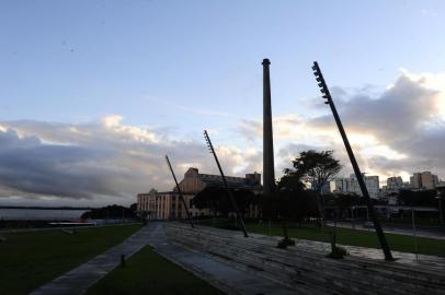  PORTO ALEGRE,RS,BRASIL.2019,05,15.Clima de bom com entre nuvens.(RONALDO BERNARDI/AGENCIA RBS).