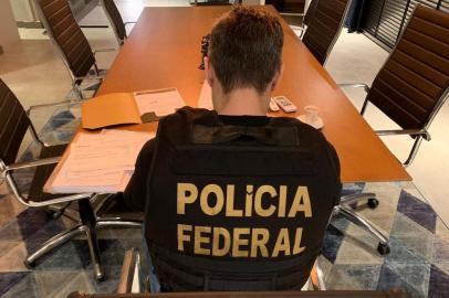  PORTO ALEGRE, RS, BRASIL, 21.05.2019. A Polícia Federal (PF) e a Receita Federal cumprem, na manhã desta terça-feira (21), 10 mandados de prisão preventiva e 25 de busca e apreensão em cinco cidades gaúchas e em Santa Catarina e São Paulo. A chamada Operação Egypto investiga a Indeal, com sede em Novo Hamburgo, que atua sem autorização do Banco Central.FOTO: POLÍCIA FEDERAL/DIVULGAÇÃO