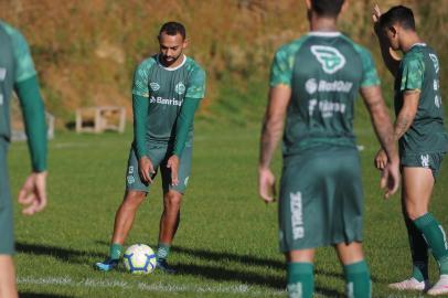  CAXIAS DO SUL, RS, BRASIL, 20/05/2019. Treino do Juventude n o CT. O Ju está se preparando para enfrentar o Grêmio, na próxima quarta-feira, pelas oitavas-de-final da Copa do Brasil 2019. Na foto, atacante Dalberto. (Marcelo Casagrande/Agência RBS)