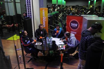  CAXIAS DO SUL, RS, BRASIL, 21/05/2019 - Show dos esportes na Gaúcha Serra, com  Moisés, volante do Juventude, e Noeslem Lima, técnico do Badminton do Murialdo.  Apresentação de Eduardo costa e Renan Silveira. (Marcelo Casagrande/Agência RBS)