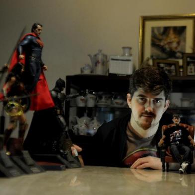  CAXIAS DO SUL, RS, BRASIL, 23/05/2019Com mais de 300 peças, coleção de action figures de Gustavo Canevese é uma das atrações do Dia da Toalha em Caxias. (Lucas Amorelli/Agência RBS)