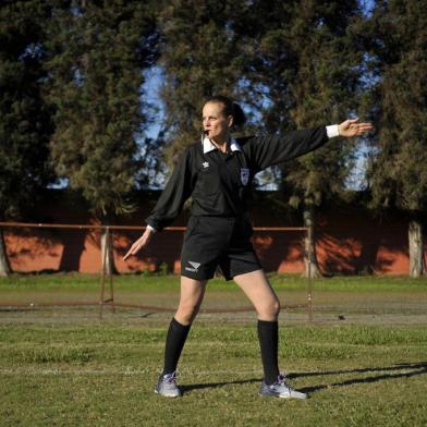  FARROUPILHA, RS, BRASIL - 17/05/2019 - Ivani De Gregori, primeira árbitra gaúcha que integrou o quadro FIFA. Pauta sobre representatividade feminina nos apitos do Rio Grande do Sul (FOTO: ANSELMO CUNHA/AGENCIA RBS)