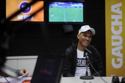  CAXIAS DO SUL, RS, BRASIL, 24/05/2019 - Programa show dos esportes na Gaúcha Serra, com o convidado Márcio Jonatan, atacante do Caxias. Apresentação de Eduardo costa e Mauricio Reolon. (Marcelo Casagrande/Agência RBS)