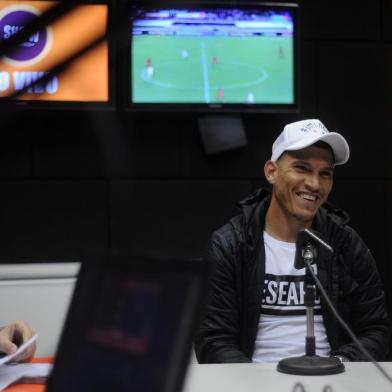  CAXIAS DO SUL, RS, BRASIL, 24/05/2019 - Programa show dos esportes na Gaúcha Serra, com o convidado Márcio Jonatan, atacante do Caxias. Apresentação de Eduardo costa e Mauricio Reolon. (Marcelo Casagrande/Agência RBS)