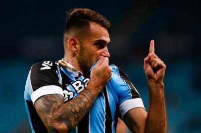 Grêmio enfrenta o Atlético-MG na Arena pela sexta rodada do Brasileirão. Na foto, Felipe Vizeu comemora gol