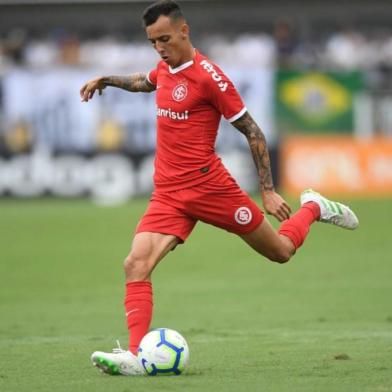 Inter enfrenta o Santos na Vila Belmiro pela sexta rodada do Brasileirão. Na foto, Iago.